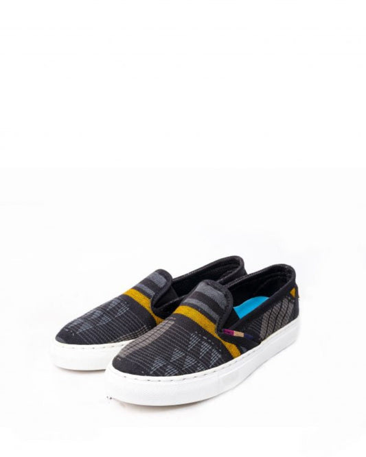 AMAROS BLACK LADIES SLIP ON